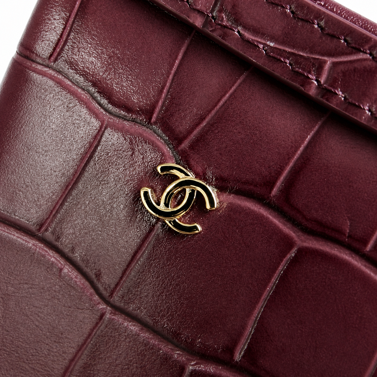 Chanel Classic Luxury Handbag – Timeless Elegance