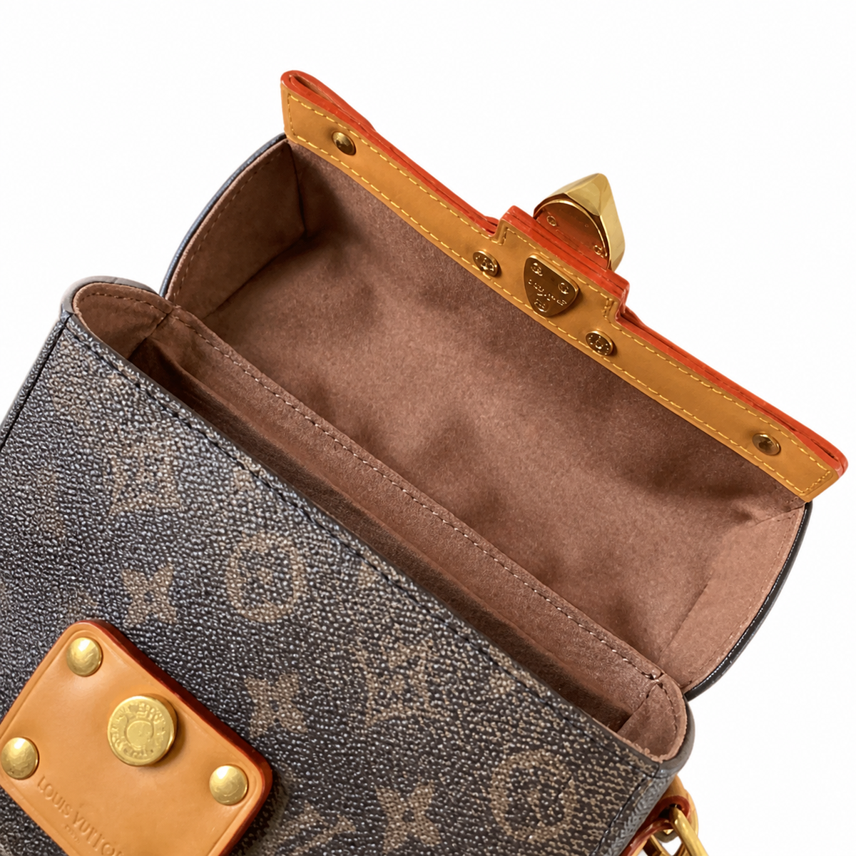 Louis Vuitton Classic Refined Square Crossbody Bag 19x15x7cm