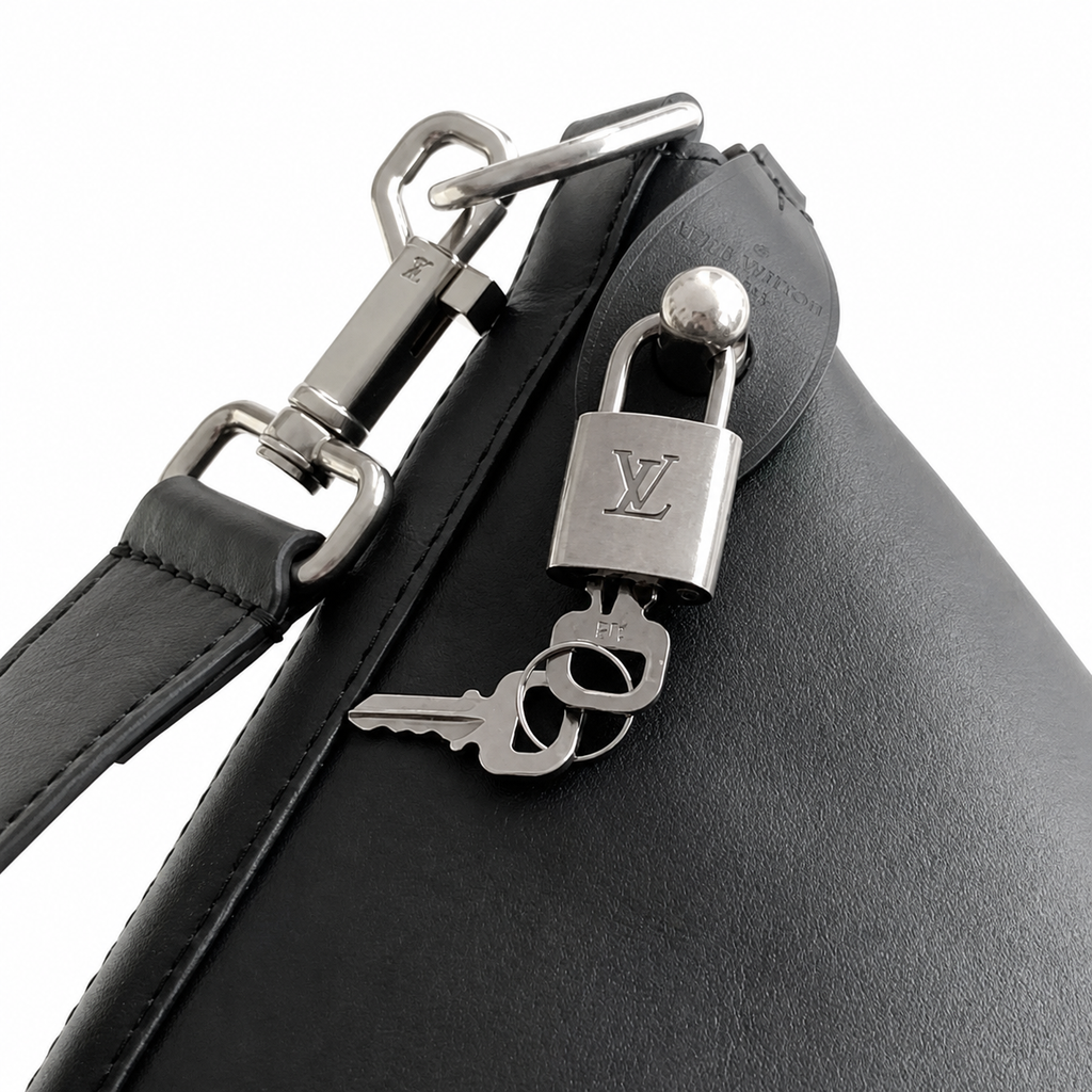 Louis Vuitton Classic Large Flat Shoulder Bag 48×38×14cm