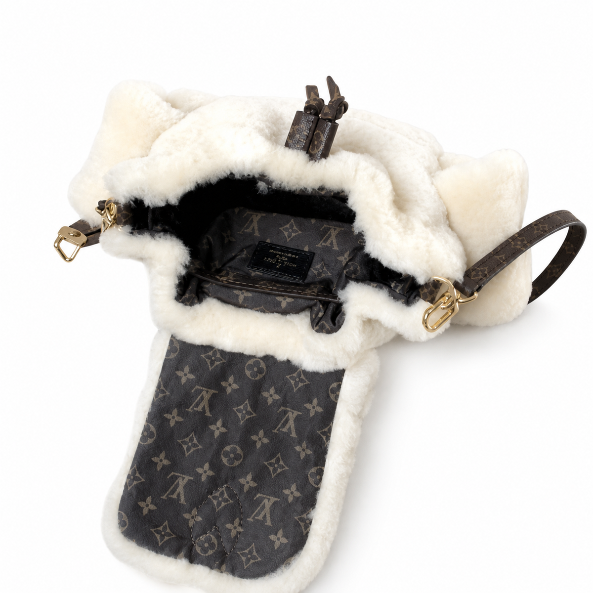 Louis Vuitton Classic Elongated Vertical Crossbody Bag 16.5×13×25cm
