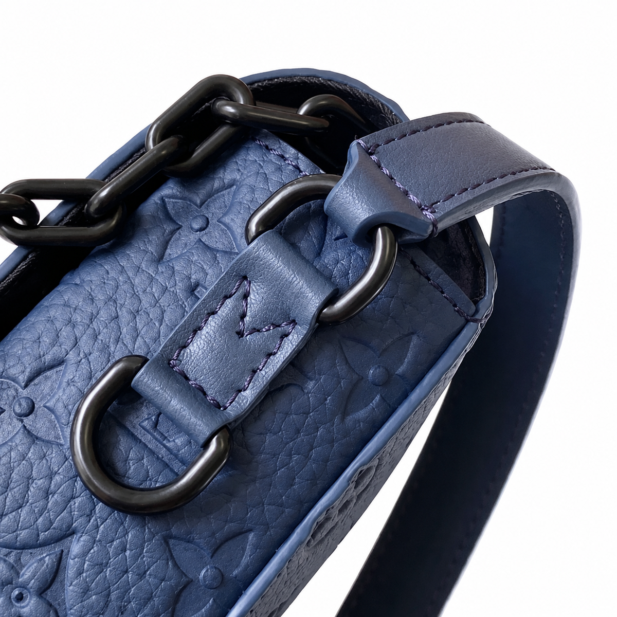 Louis Vuitton Classic Mini Flat Crossbody Bag 18x11x6.5cm