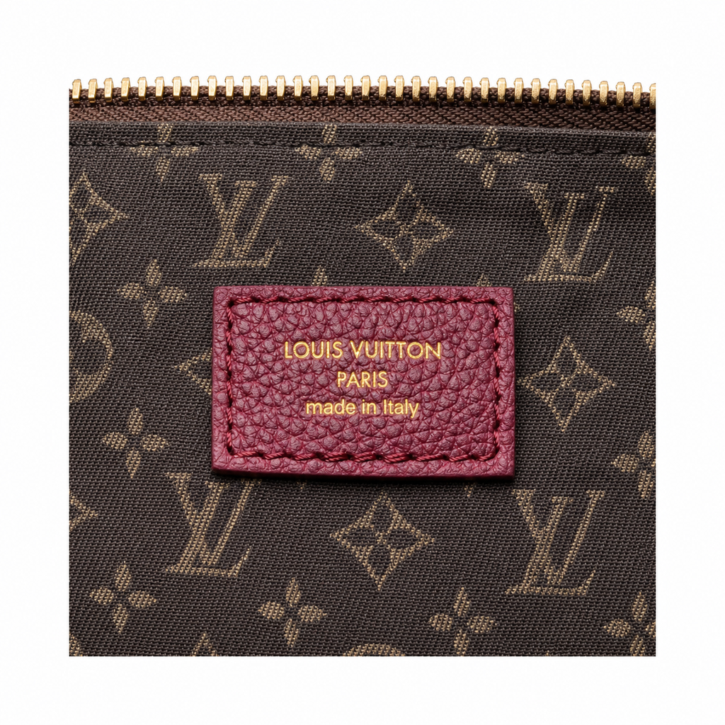 Louis Vuitton Classic Signature Square Shoulder Bag 30x26x10cm