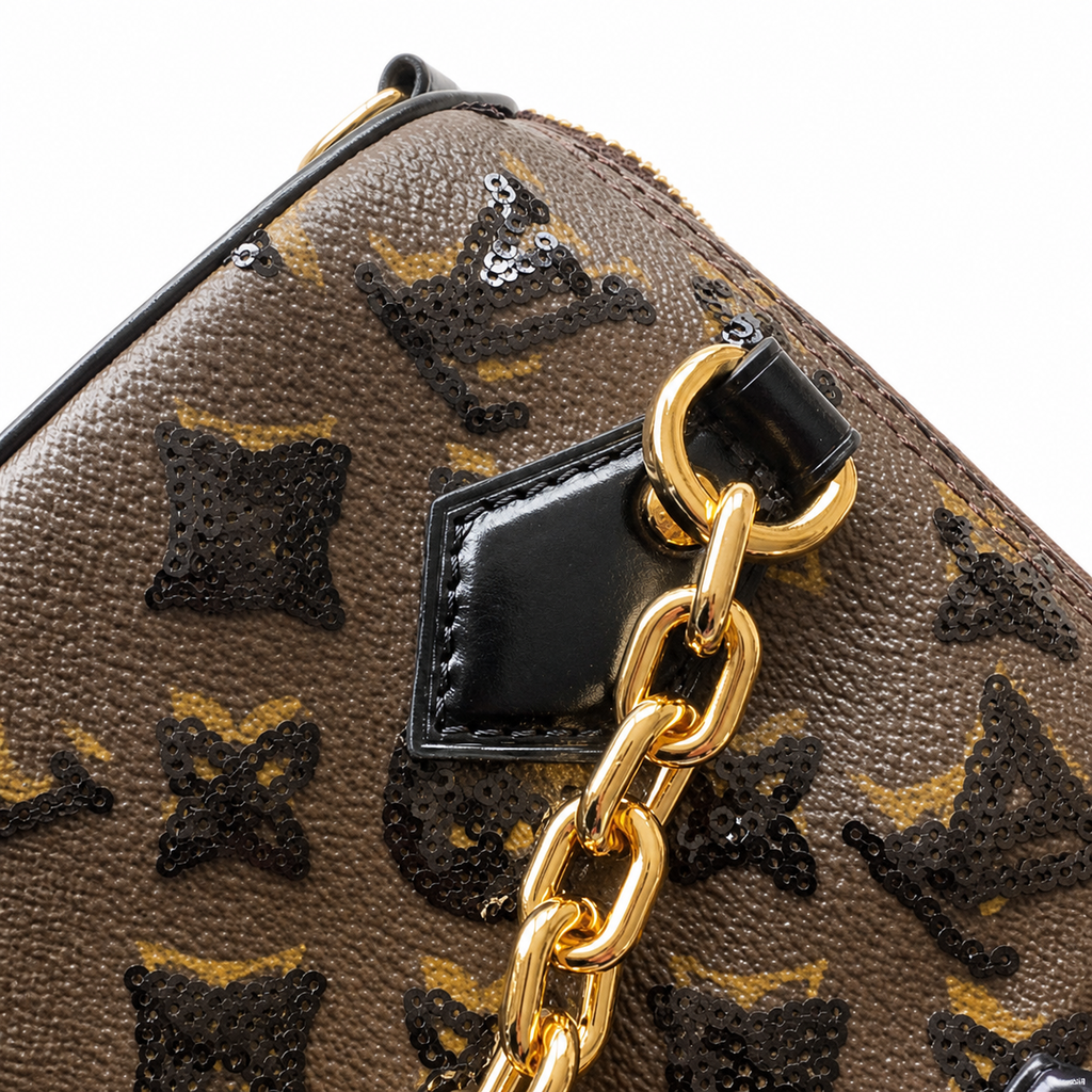 Louis Vuitton Classic Petite Tall Crossbody Bag 15×13×20.5cm