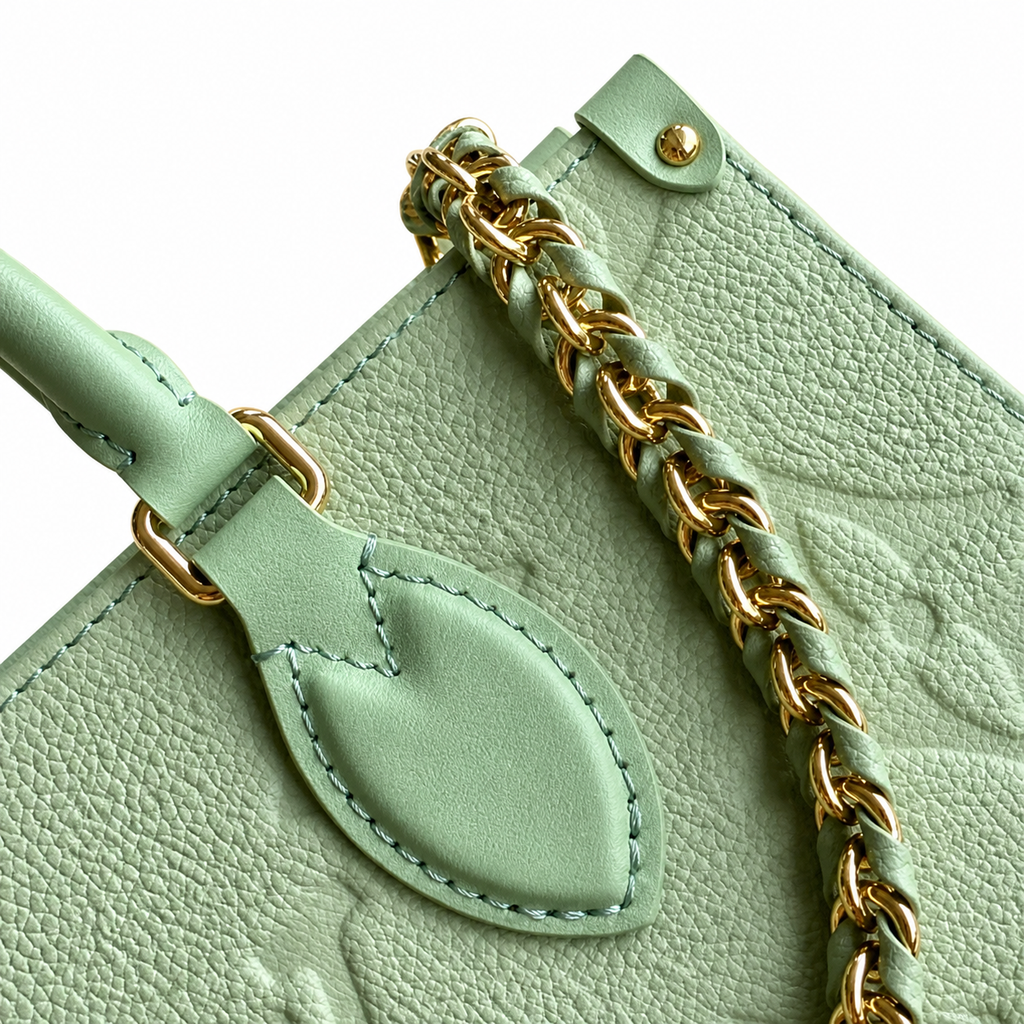 Louis Vuitton Classic Slim Landscape Crossbody Bag 25x13x10cm