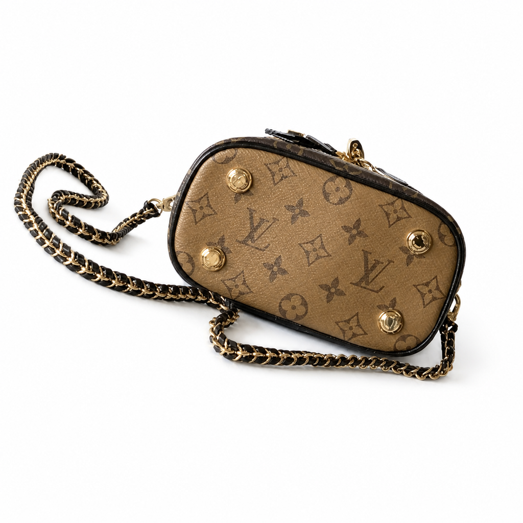 Louis Vuitton Classic Petite Vertical Crossbody Bag 14×19×10cm