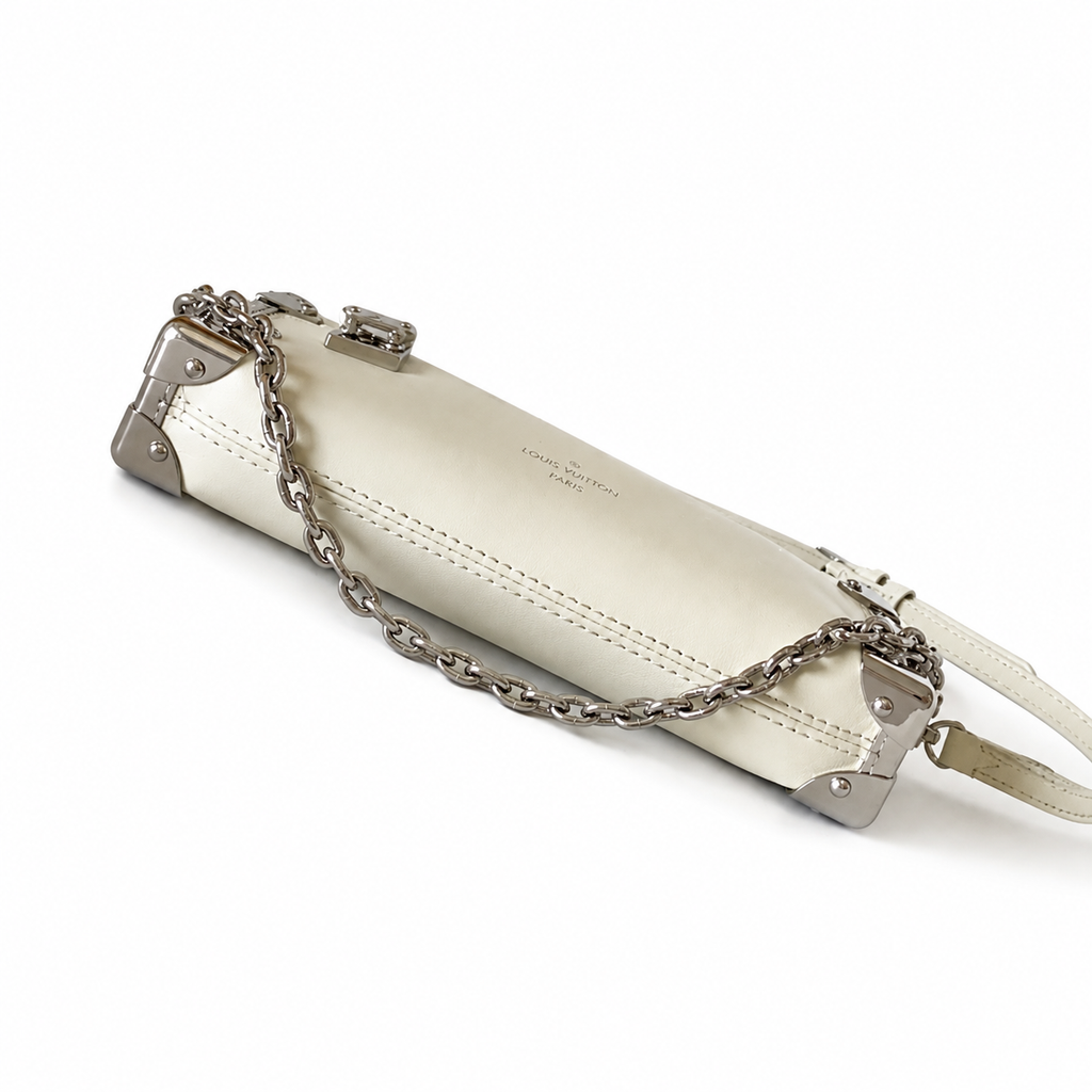 Louis Vuitton Classic Ultra-Thin White Crossbody Bag 23x12x4cm