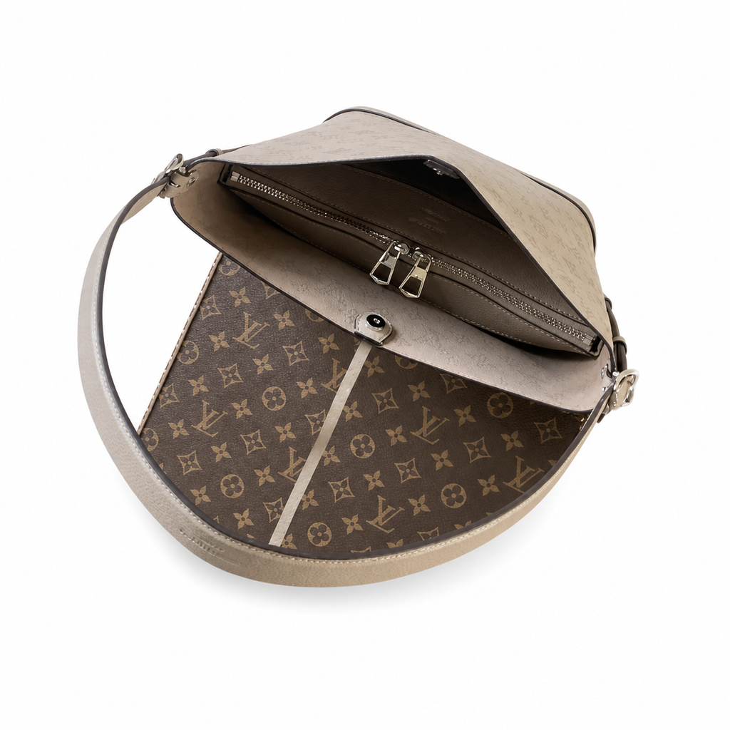 Louis Vuitton Classic Drawstring Bucket Shoulder Bag 13x17x9cm
