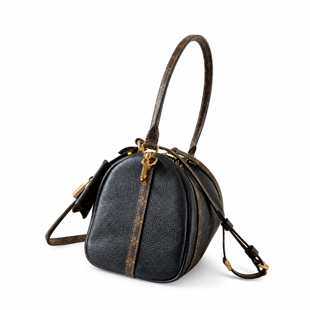 Louis Vuitton Classic Crossbody Bag 17×21.5×26cm
