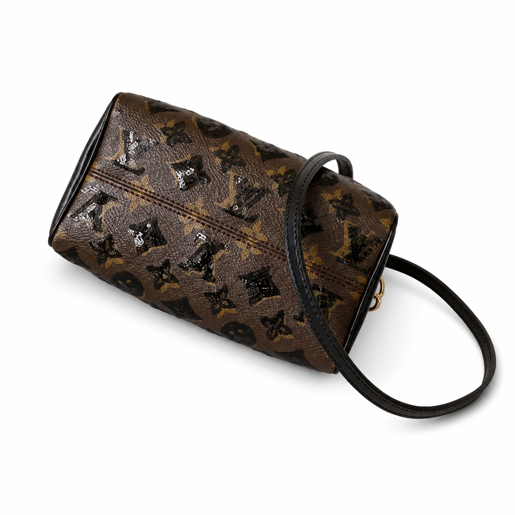 Louis Vuitton Classic Petite Tall Crossbody Bag 15×13×20.5cm