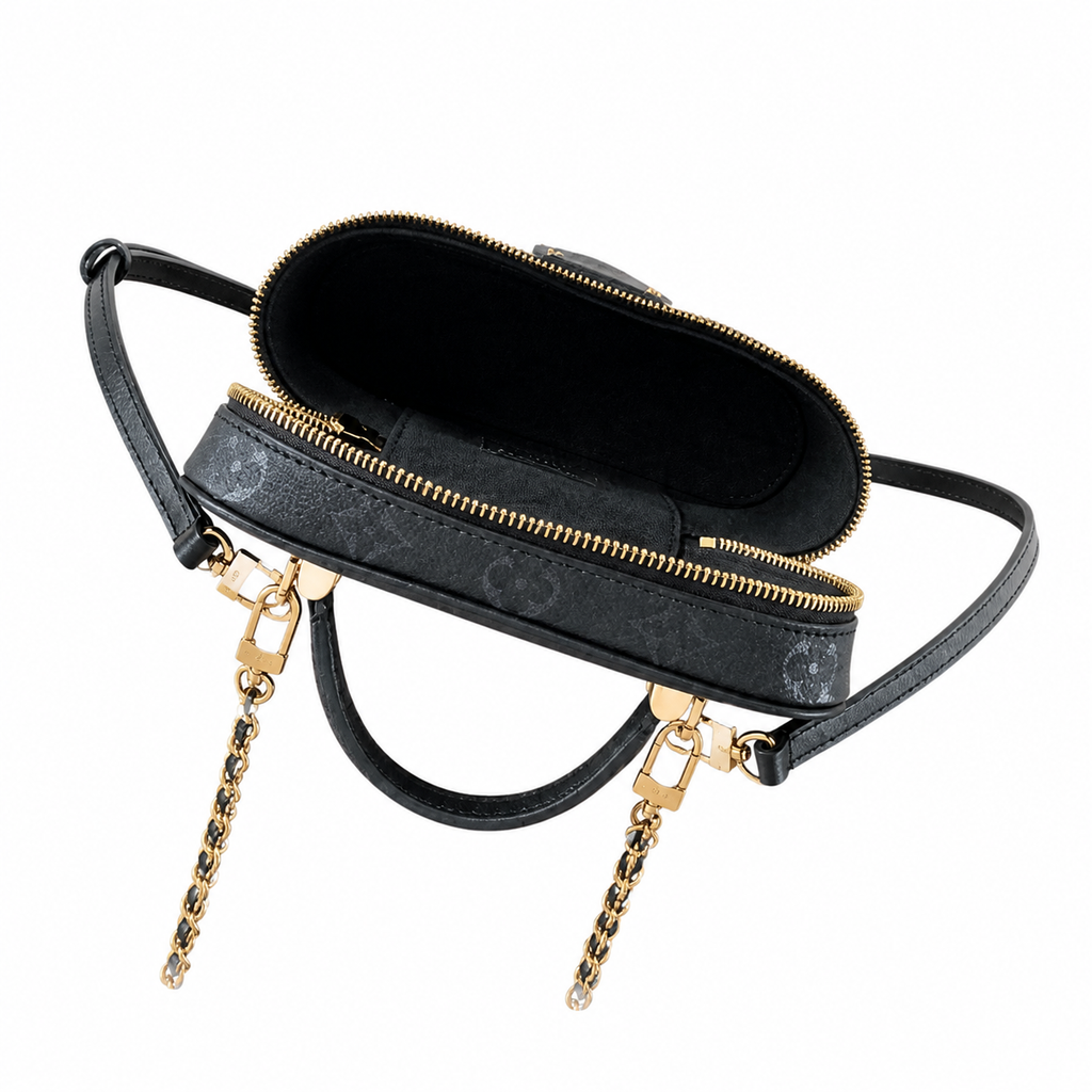 Louis Vuitton Classic Petite Flat Crossbody Bag 19x11.5x6.5cm