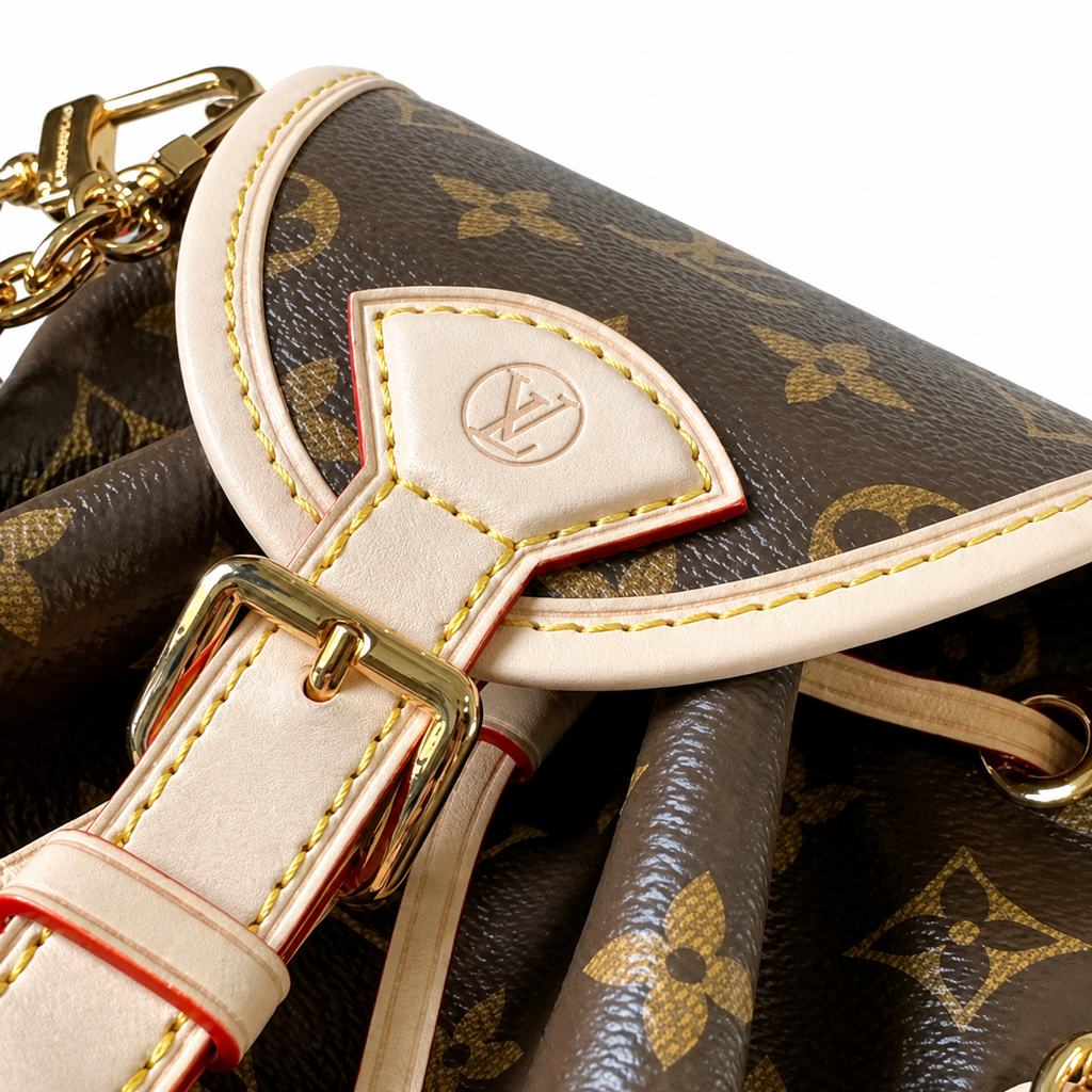 Louis Vuitton Classic Tall Bucket Crossbody Bag 17×12×27cm