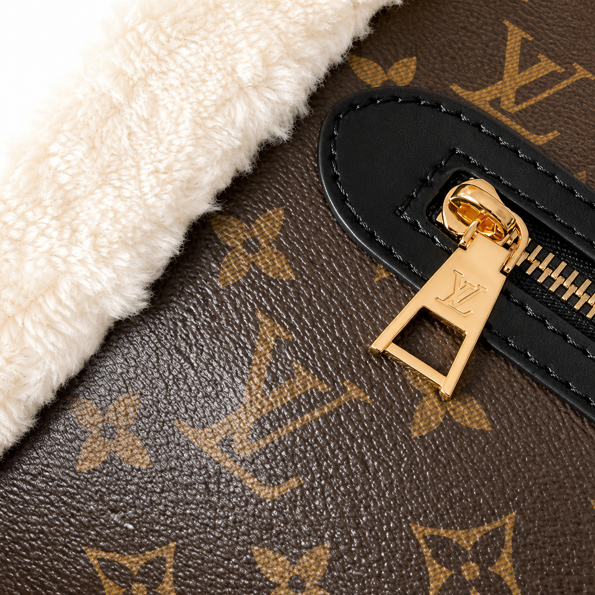 Louis Vuitton Classic Oversized Cube Crossbody Bag 27×24×19cm