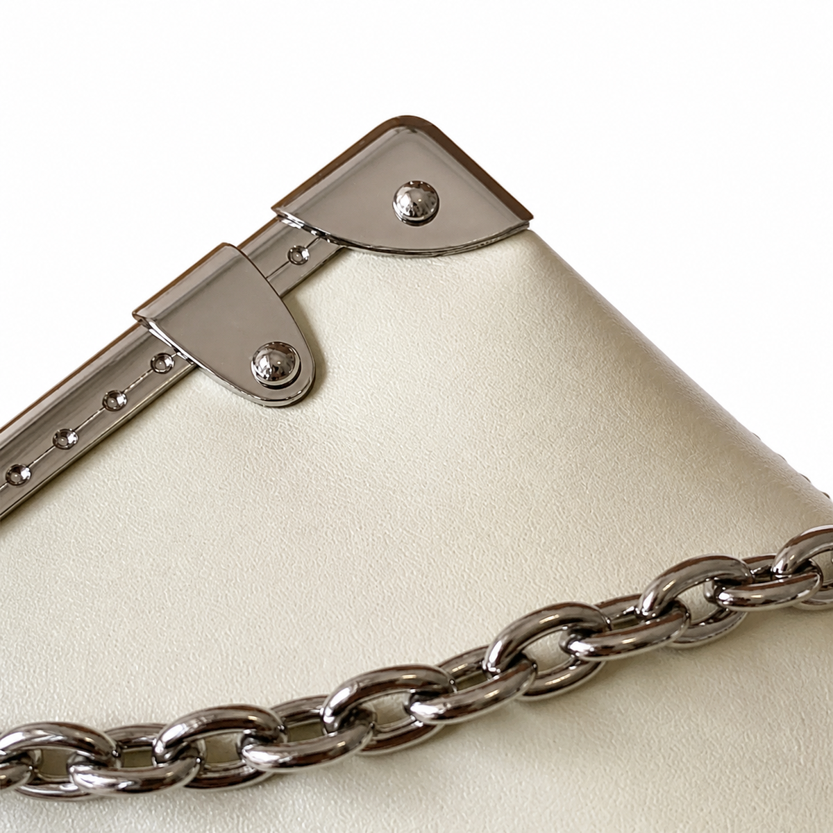Louis Vuitton Classic Ultra-Thin White Crossbody Bag 23x12x4cm