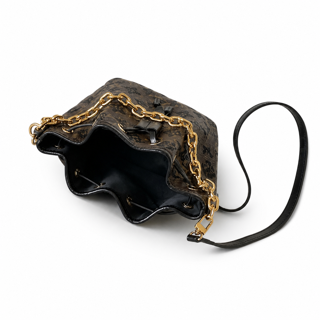 Louis Vuitton Classic Balanced Crossbody Bag 22×17.5×13cm