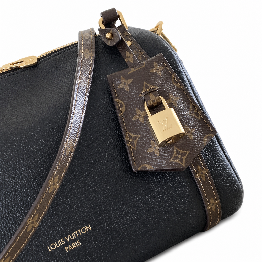 Louis Vuitton Classic Crossbody Bag 17×21.5×26cm