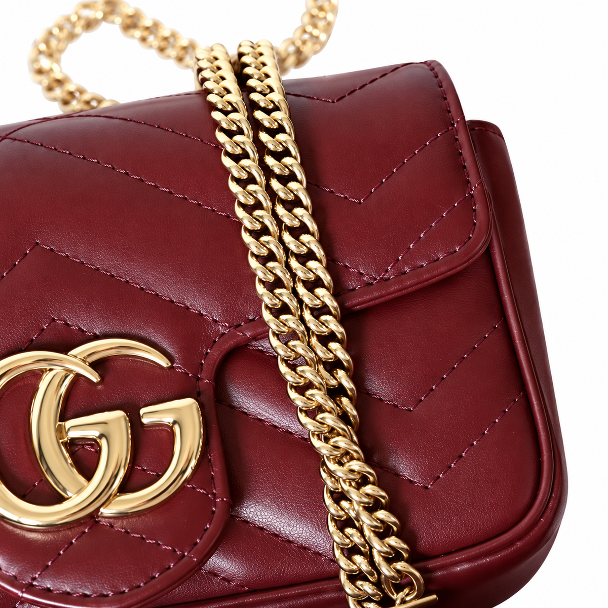 Gucci GG Marmont Super Mini Flap Bag in Bordeaux Matelassé