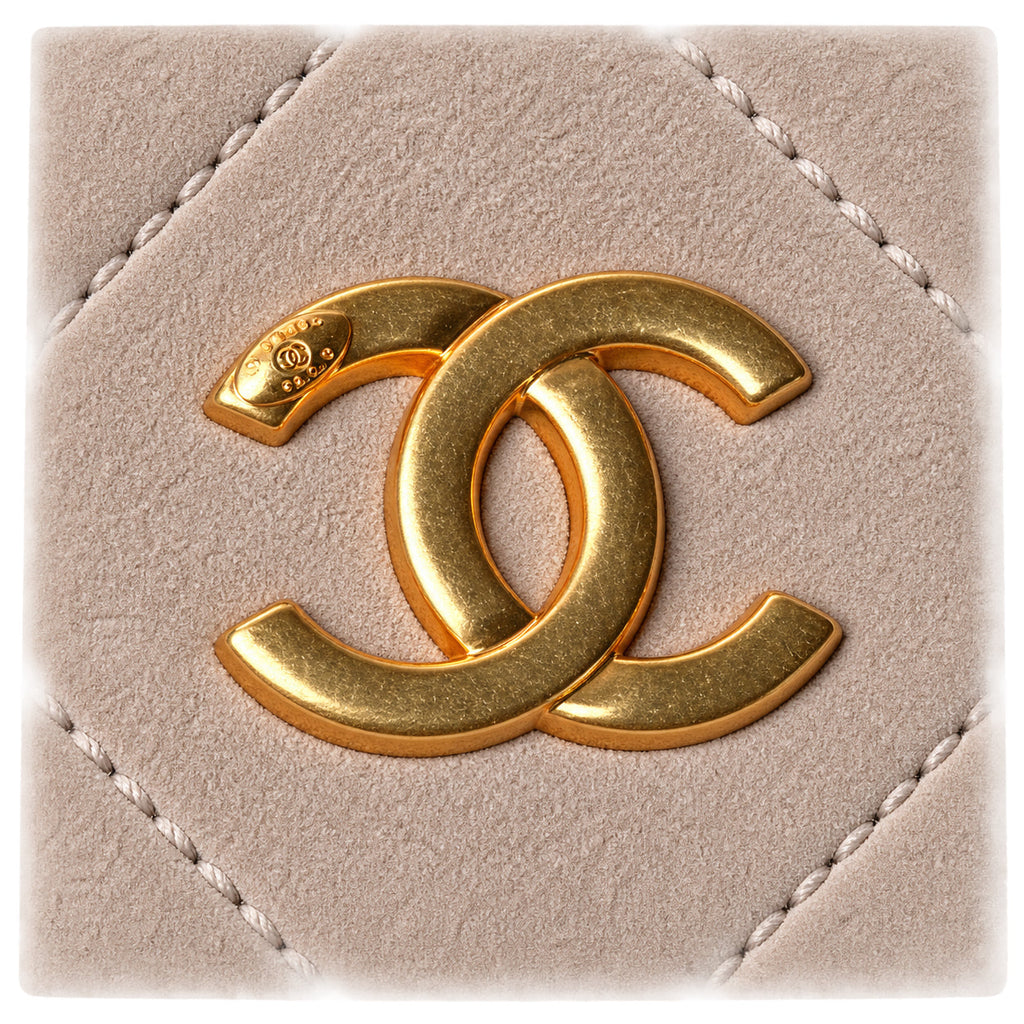 Chanel Classic Quilted Grand Flap Bag | CC Hardware & Gold Chain — 34cm