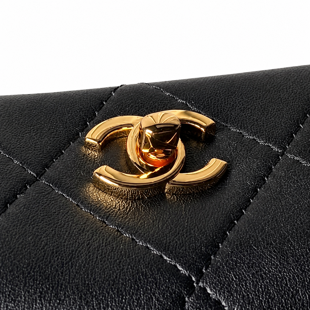 Chanel Classic Crossbody Bag 16×23×7cm