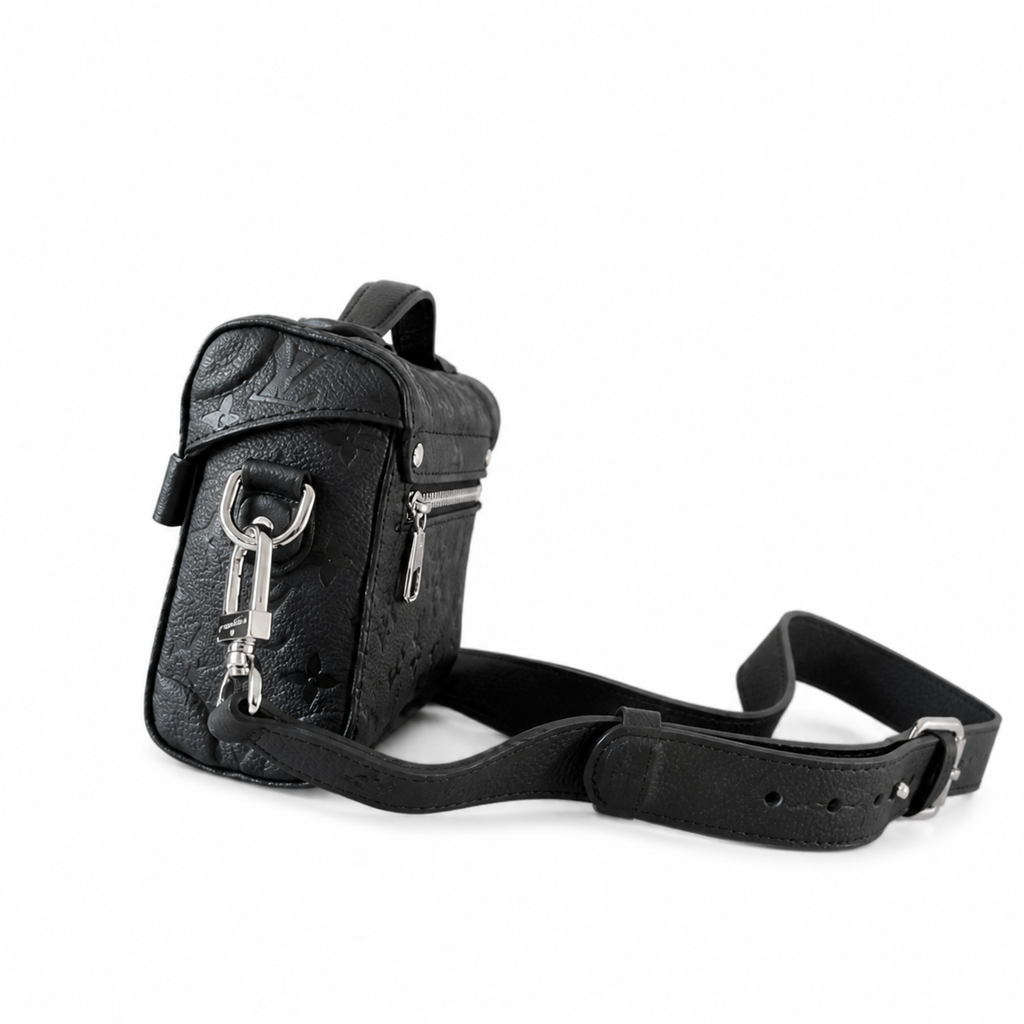 Louis Vuitton Classic Ultra-Slim Prestige Crossbody Bag 19×15×7cm